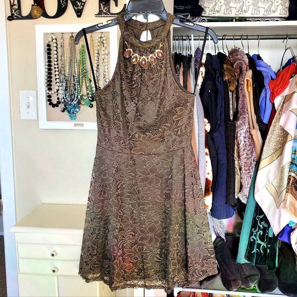Green floral dress by CHOCOLATE
